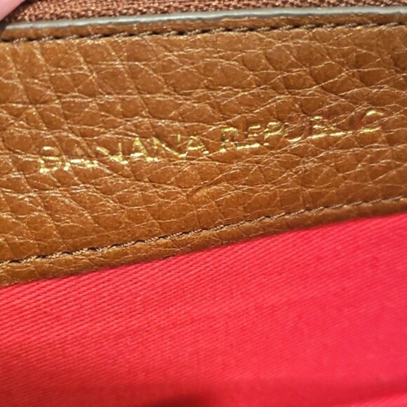 BANANA REPUBLIC Leather Red & Brown Wallet - Picture 10 of 14